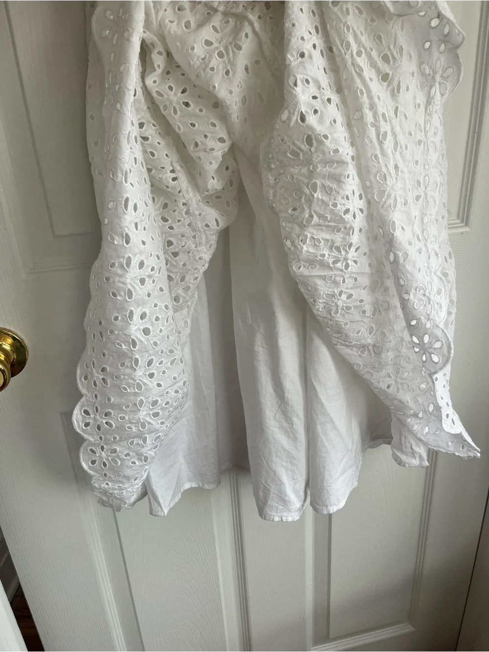 Abercrombie & Fitch elegant white